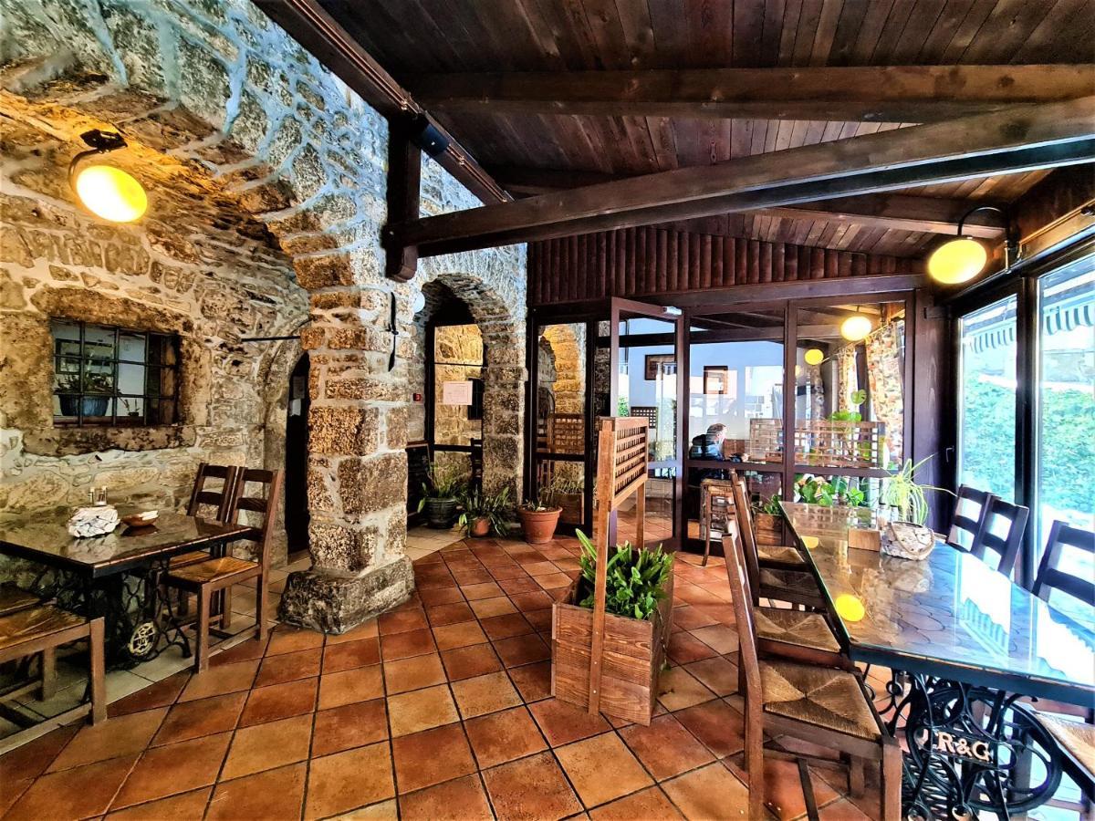퓨지네 Sobe "Ela" B&B 외부 사진