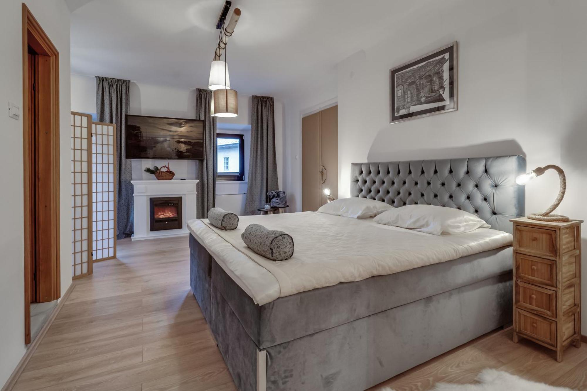 퓨지네 Sobe "Ela" B&B 외부 사진